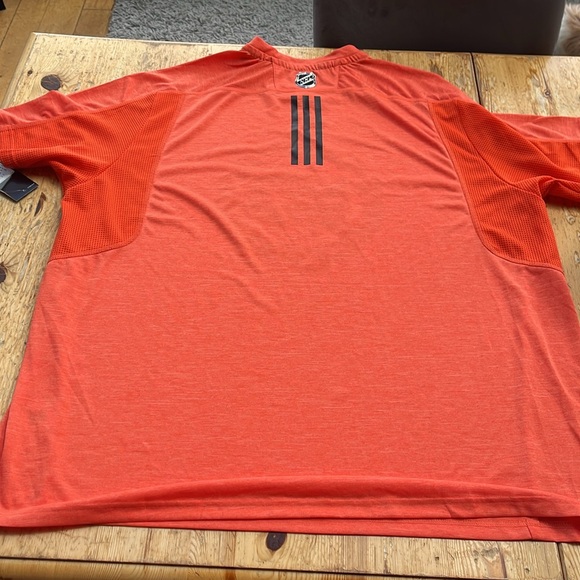 Brand new Adidas, Philadelphia Flyers, NBA Wickway shirt 2XL - Picture 4 of 15